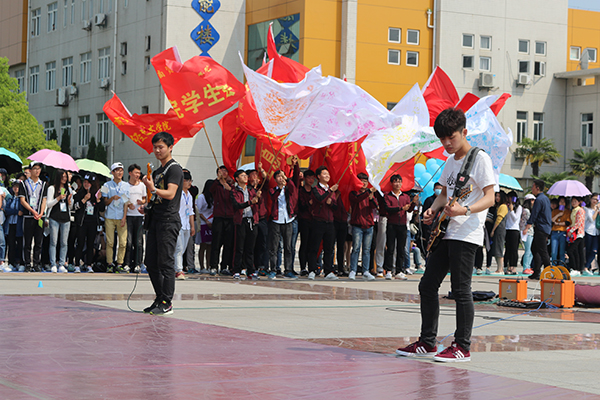 看十五张字画猜成语